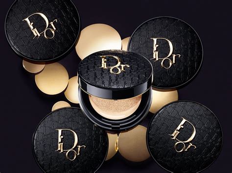 Dior Forever Perfect Cushion Diormania Gold Foundation 